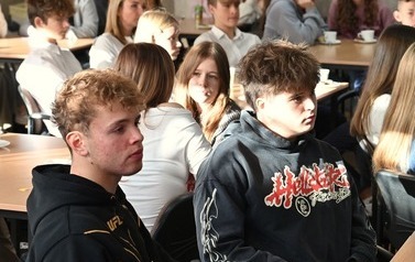 "Razem przeciw przemocy r&oacute;wieśniczej" 19