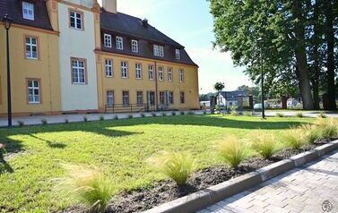 Nowa przestrzeń przy DPS w Brzezinach 6