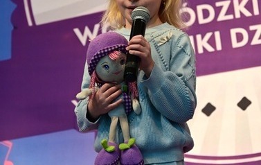 Alicja Cebula z Myśliborza z Grand Prix przeglądu muzycznego 40