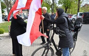 "WYWIEŚ FLAGĘ" 8