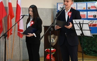 &bdquo;Nie rzucim ziemi, skąd nasz r&oacute;d&hellip;&rdquo; 4