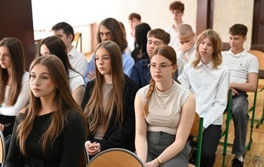 &bdquo;Nie rzucim ziemi, skąd nasz r&oacute;d&hellip;&rdquo; 24