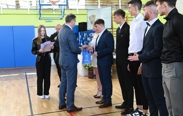  Zakońćzenie klas maturalnych ZS1 w Choszcznie 37