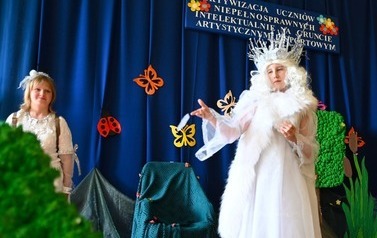 "Aktywizacja uczni&oacute;w niepełnosprawnych intelektualnie na gruncie artystycznym i sportowym"  1
