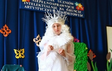 "Aktywizacja uczni&oacute;w niepełnosprawnych intelektualnie na gruncie artystycznym i sportowym"  7