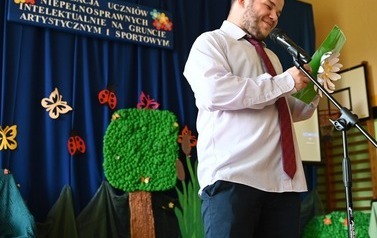 "Aktywizacja uczni&oacute;w niepełnosprawnych intelektualnie na gruncie artystycznym i sportowym"  29