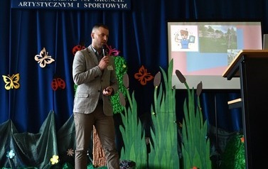 "Aktywizacja uczni&oacute;w niepełnosprawnych intelektualnie na gruncie artystycznym i sportowym"  52