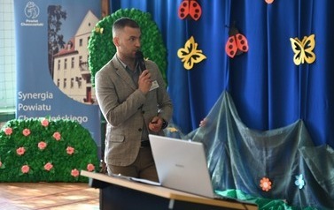 "Aktywizacja uczni&oacute;w niepełnosprawnych intelektualnie na gruncie artystycznym i sportowym"  60