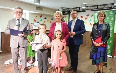 "Diamentowy Mikrofon" II Regionalny Konkurs Wokalny 25