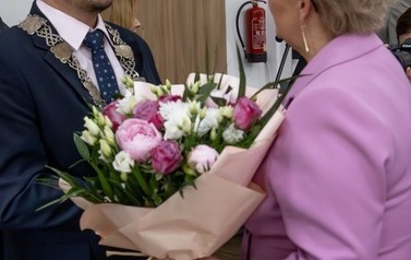 Burmistrz Choszczna &ndash; Artur Raczyński wraz ze Starosta Choszczeńską