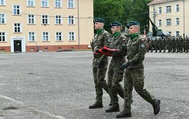 Nowy dow&oacute;dca Choszczeńskiego Dywizjonu Artylerii Samobieżnej  43