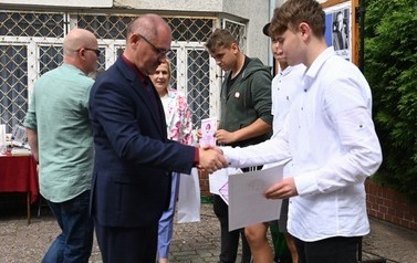 ŚWIĘTO SZKOŁY 16