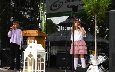 60-LECIE DOMU POMOCY SPOŁECZNEJ W BRZEZINACH 38