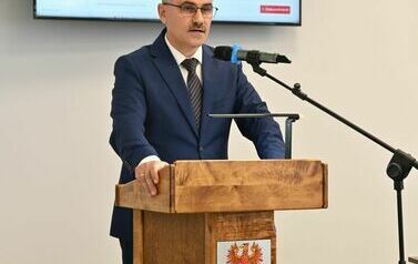 ABSOLUTORIUM I WOTUM ZAUFANIA DLA ZARZĄDU POWIATU CHOSZCZEŃSKIEGO 5