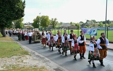 DOŻYNKI W GMINIE KRZĘCIN 18