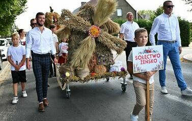DOŻYNKI W GMINIE KRZĘCIN 25