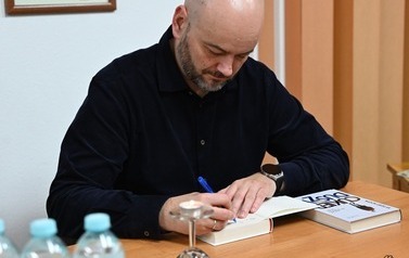 Literacki Wiecz&oacute;r z Marcinem Grzelakiem 4