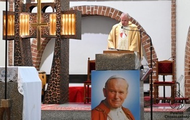 &bdquo;Święty Jan Paweł II. Ewangelia starości i cierpienia&rdquo;  18