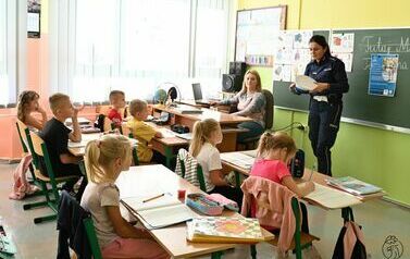 Prelekcje dotyczących bezpieczeństwa na drodze 9