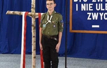 UROCZYSTY APEL Z OKAZJI ODZYSKANIA NIEPODLEGŁOŚCI 7