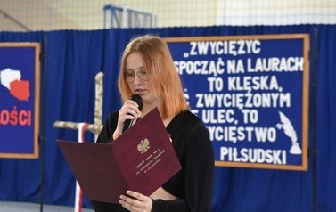 UROCZYSTY APEL Z OKAZJI ODZYSKANIA NIEPODLEGŁOŚCI 8