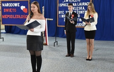 UROCZYSTY APEL Z OKAZJI ODZYSKANIA NIEPODLEGŁOŚCI 9