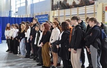 UROCZYSTY APEL Z OKAZJI ODZYSKANIA NIEPODLEGŁOŚCI 16