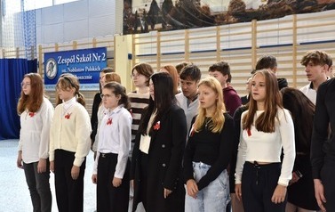 UROCZYSTY APEL Z OKAZJI ODZYSKANIA NIEPODLEGŁOŚCI 21