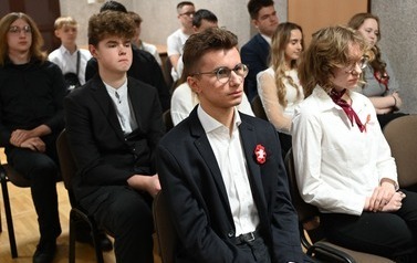 NARODOWE ŚWIĘTO NIEPODLEGŁOŚCI 8