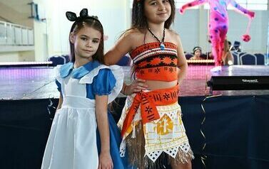 3. EPICKI BAJKOWY POKAZ MODY 11