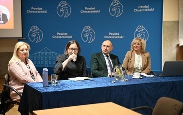 Debata powiatowa &bdquo;Kurs na rozw&oacute;j&rdquo; w Powiecie Choszczeńskim! 16