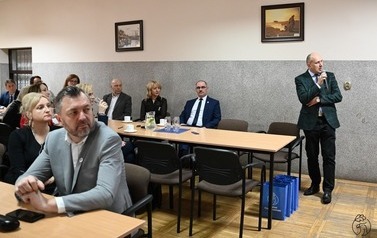 Debata powiatowa &bdquo;Kurs na rozw&oacute;j&rdquo; w Powiecie Choszczeńskim! 19