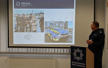 ODPRAWA ROCZNA KOMENDY POWIATOWEJ POLICJI W CHOSZCZNIE 7
