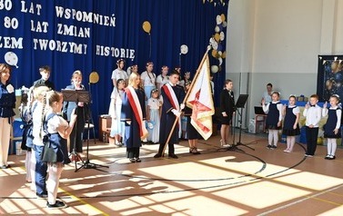80-lecie Szkoły Podstawowej w Sławęcinie &ndash; wspomnienia, duma i przyszłość! 56