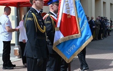 POWIATOWE OBCHODY DNIA STRAŻAKA 63