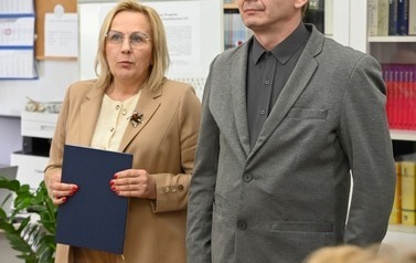 &bdquo;Poeta to ten, kt&oacute;ry widzi więcej, nawet gdy patrzy na to samo.&rdquo; 9