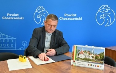 Umowy podpisane! 11