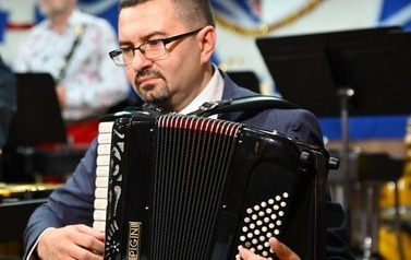 &bdquo;Dalej, dalej pędzą sanie&rdquo; 28