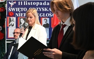 Nowy spos&oacute;b świętowania Niepodległości w Choszcznie 37