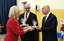 Wigilijne spotkania i jasełka w plac&oacute;wkach powiatowych 40