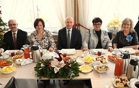 Spotkanie wigilijne w Domu Pomocy Społecznej w Brzezinach 16