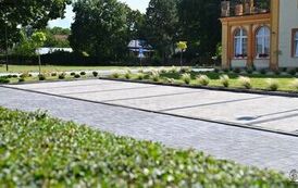 Nowa przestrzeń przy DPS w Brzezinach 5