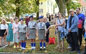 Wsp&oacute;lna pamięć, wsp&oacute;lny obowiązek 4