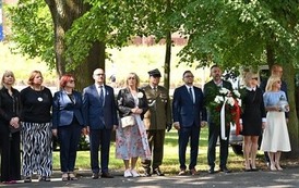 Wsp&oacute;lna pamięć, wsp&oacute;lny obowiązek 17