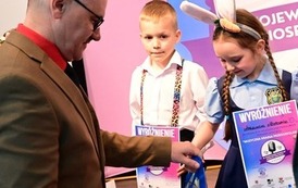 Alicja Cebula z Myśliborza z Grand Prix przeglądu muzycznego 2