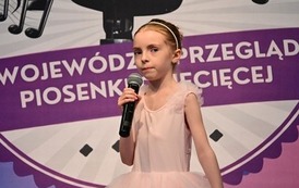 Alicja Cebula z Myśliborza z Grand Prix przeglądu muzycznego 27