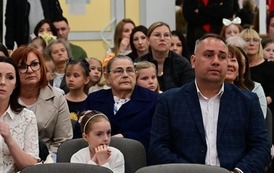Alicja Cebula z Myśliborza z Grand Prix przeglądu muzycznego 49