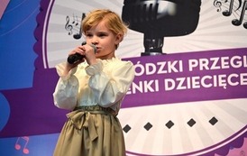 Alicja Cebula z Myśliborza z Grand Prix przeglądu muzycznego 51