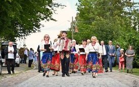 DOŻYNKI GMINNE W BIERZWNIKU 2