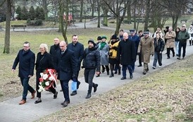 PAMIĘĆ I HISTORIA NASZEGO MIASTA 13